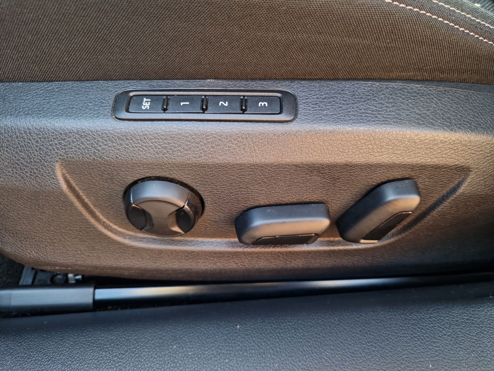 Škoda Superb - zdjęcie 15