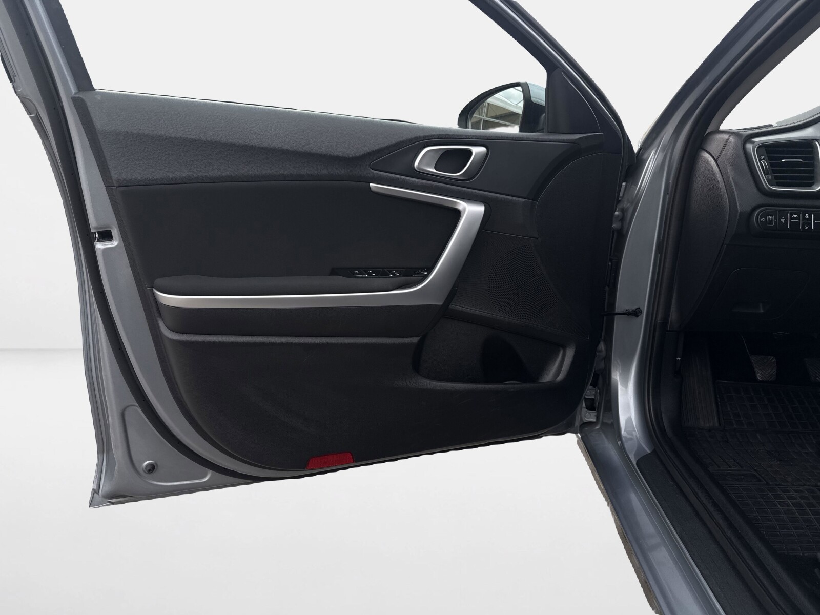 Kia Ceed - zdjęcie 10
