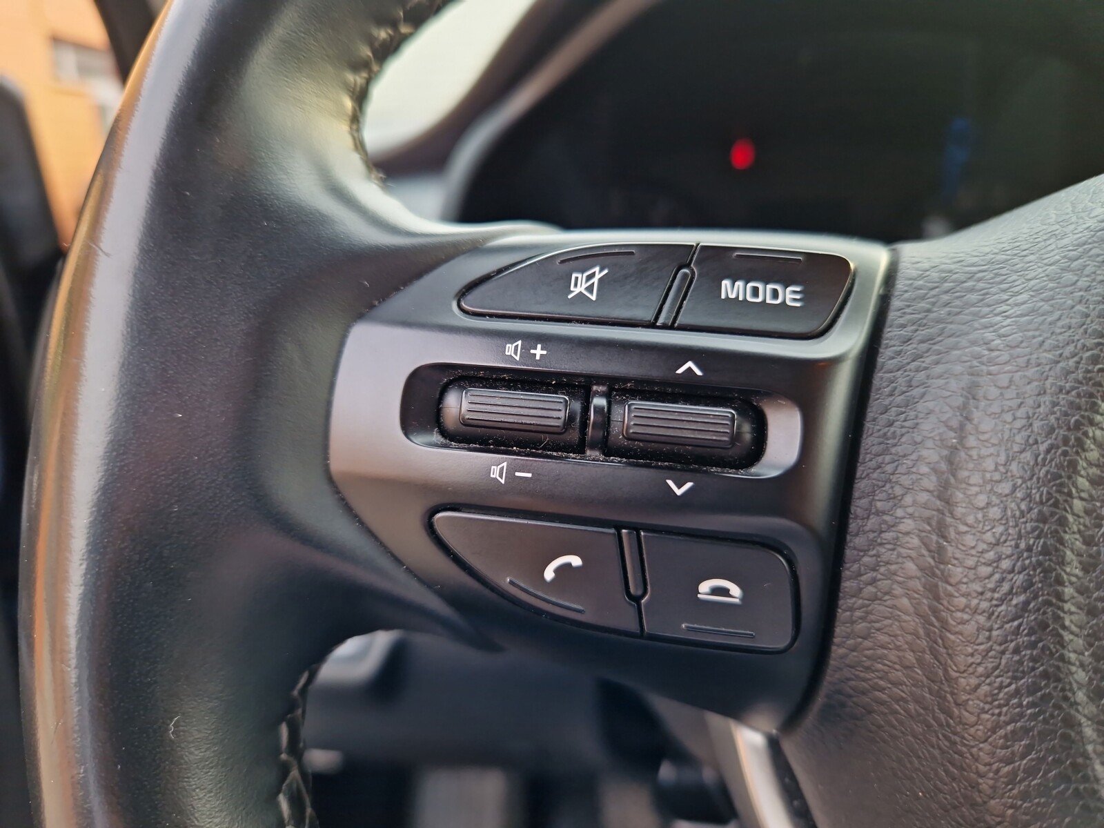 Kia Rio - zdjęcie 14