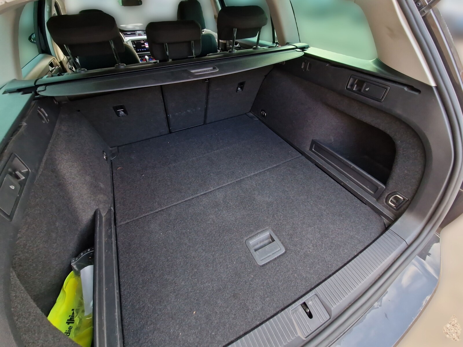 Volkswagen Passat Variant - zdjęcie 11