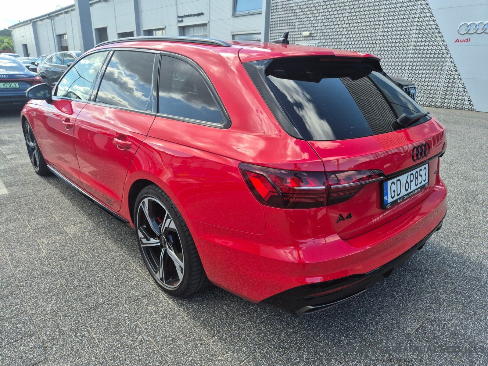 Audi A4 Avant - zdjęcie 6