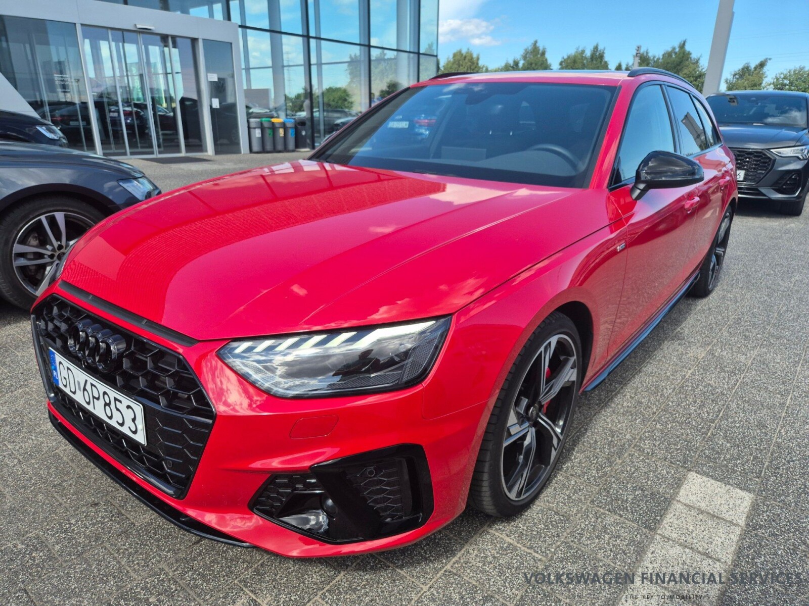 Audi A4 Avant - zdjęcie 2