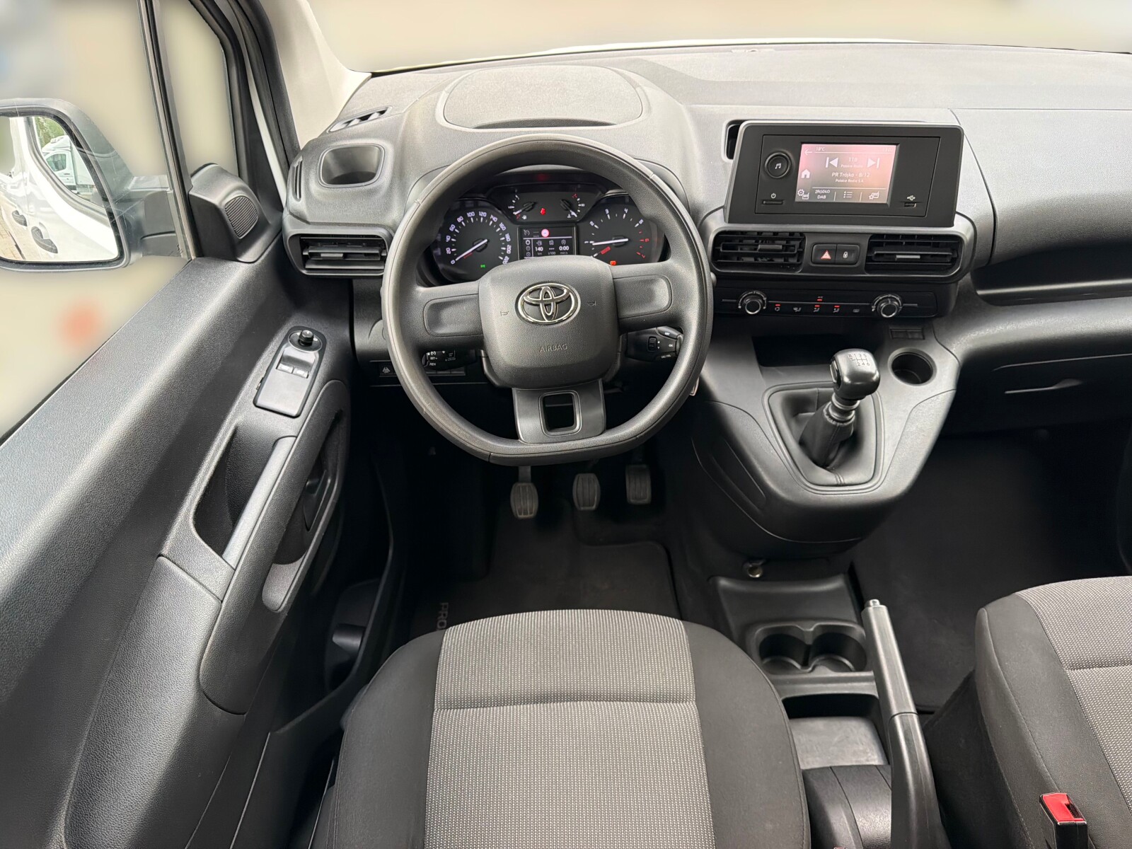 Toyota Proace City Verso - zdjęcie 18