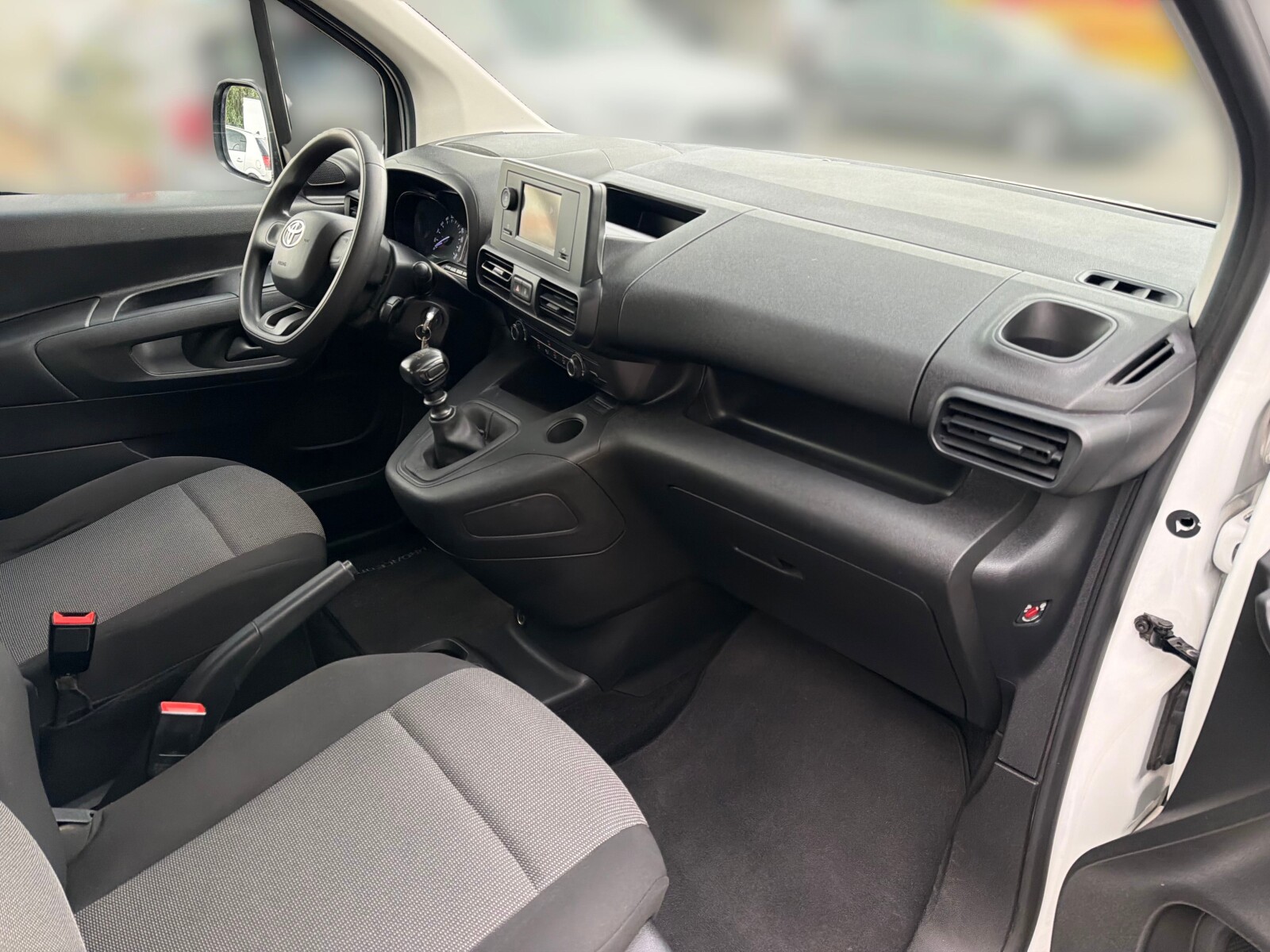 Toyota Proace City Verso - zdjęcie 16