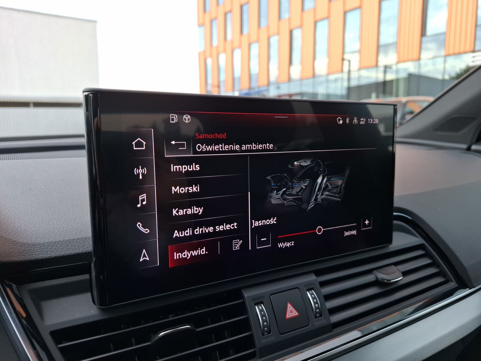 Audi Q5 - zdjęcie 36