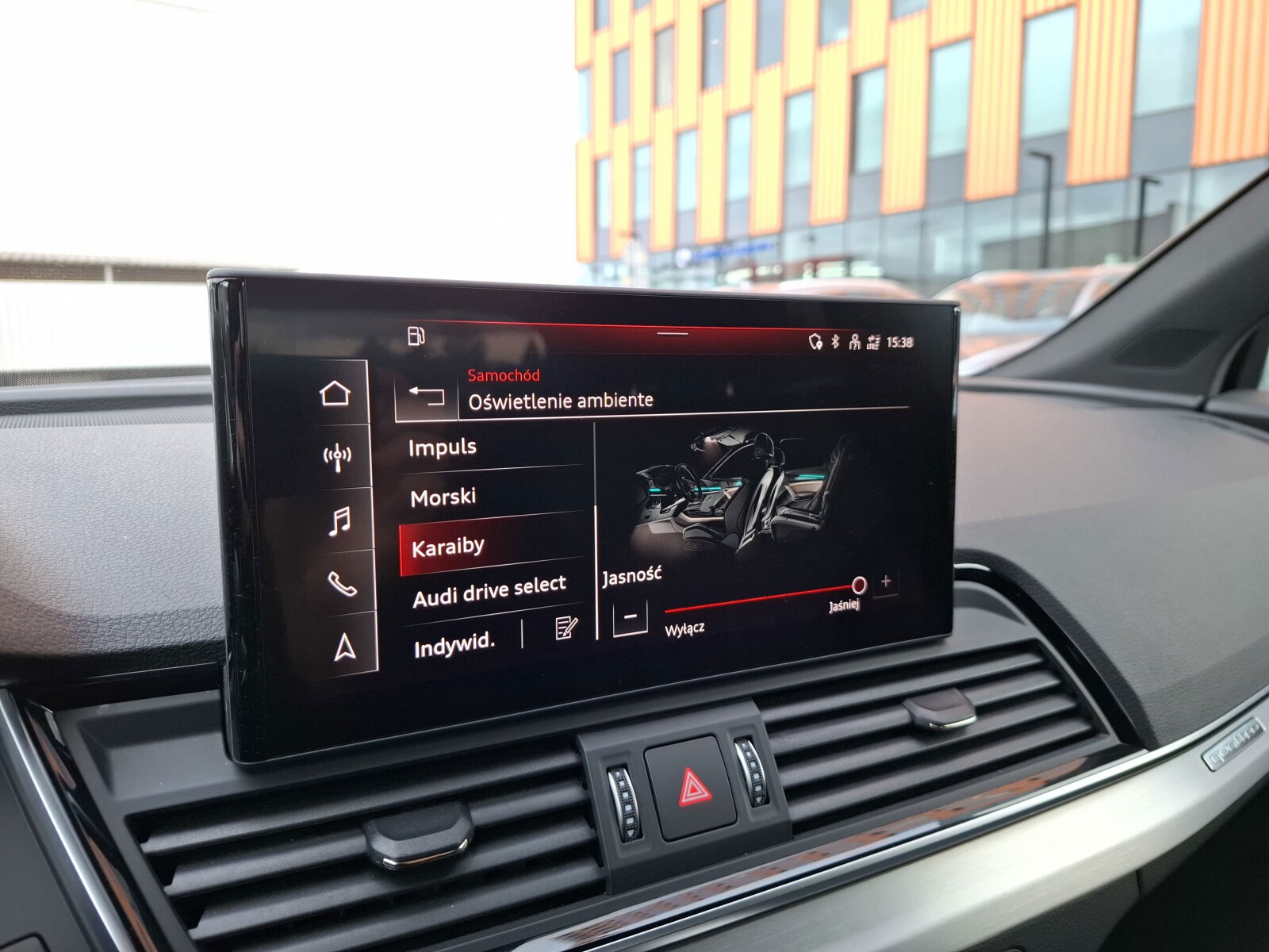Audi Q5 Sportback - zdjęcie 38