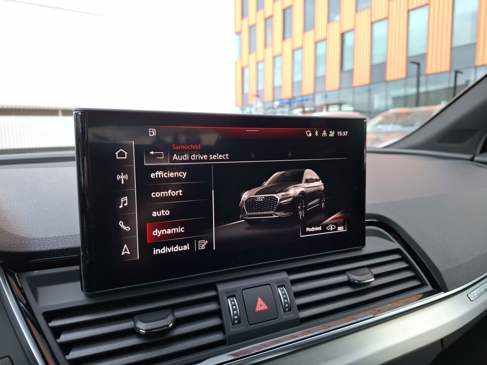 Audi Q5 Sportback - zdjęcie 37