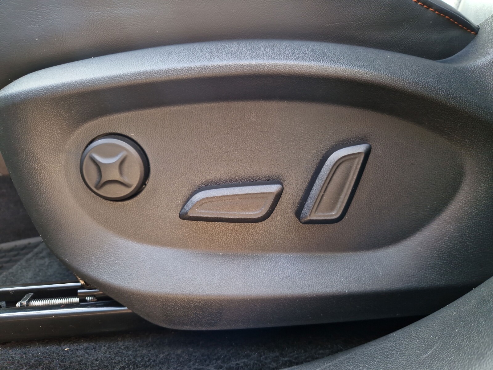 MG HS PHEV - zdjęcie 14