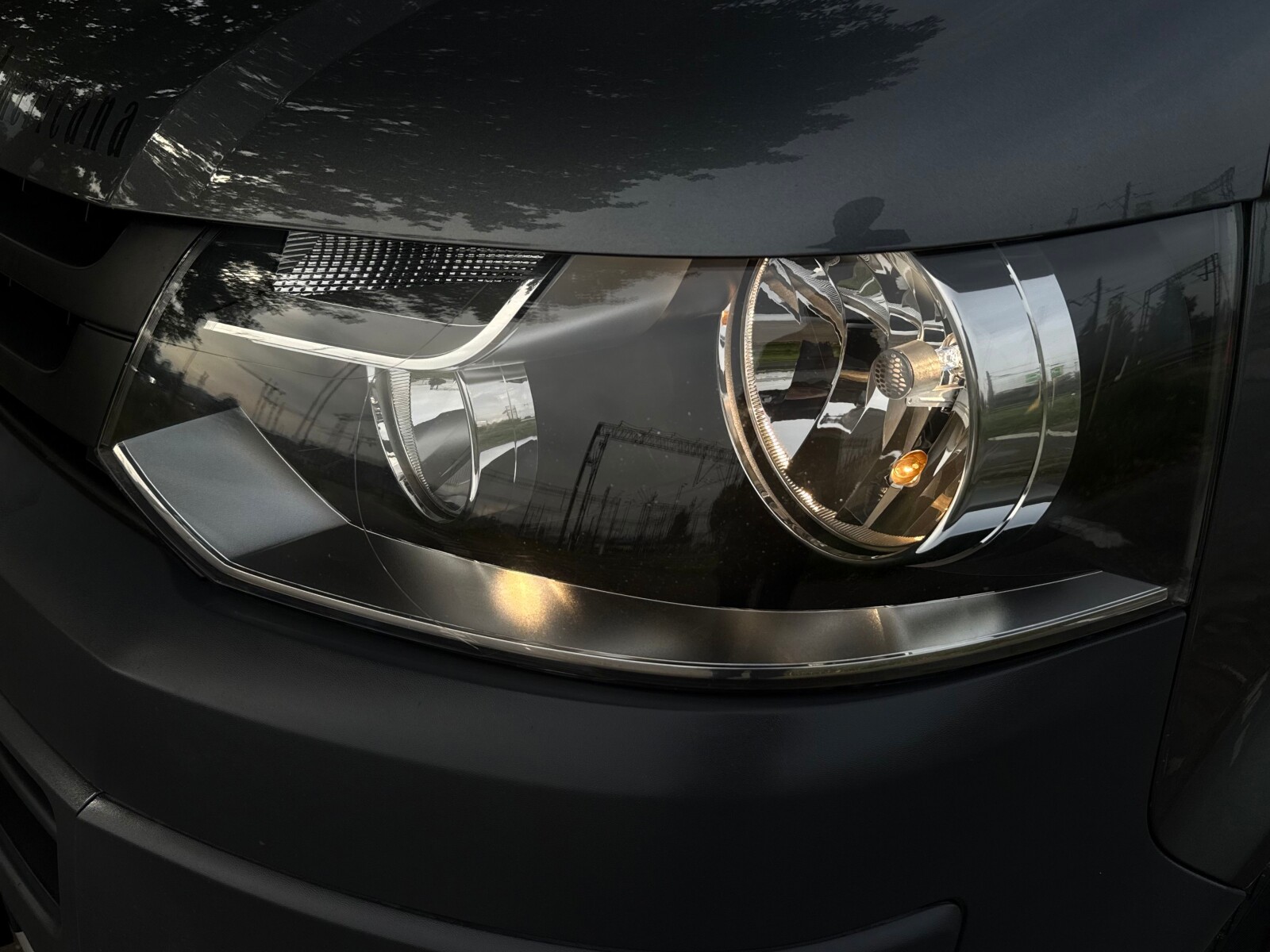Volkswagen Multivan - zdjęcie 33