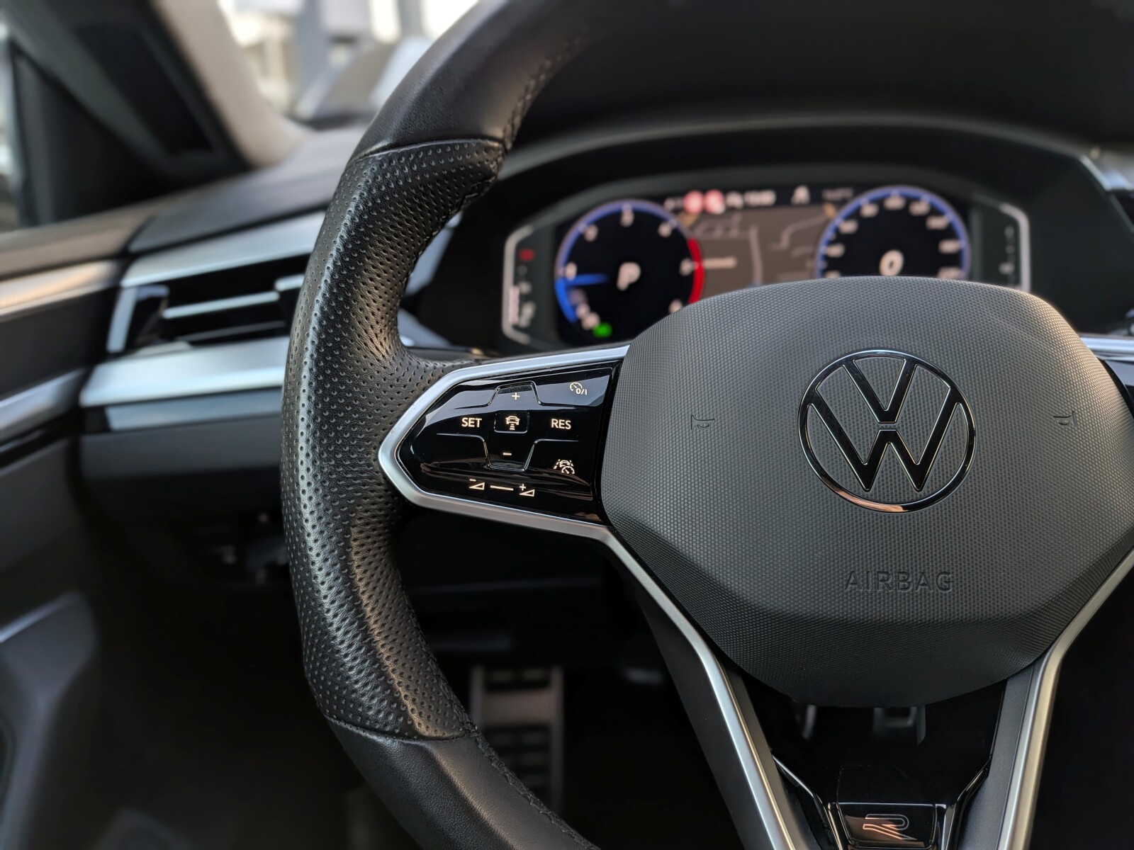Volkswagen Arteon - zdjęcie 19