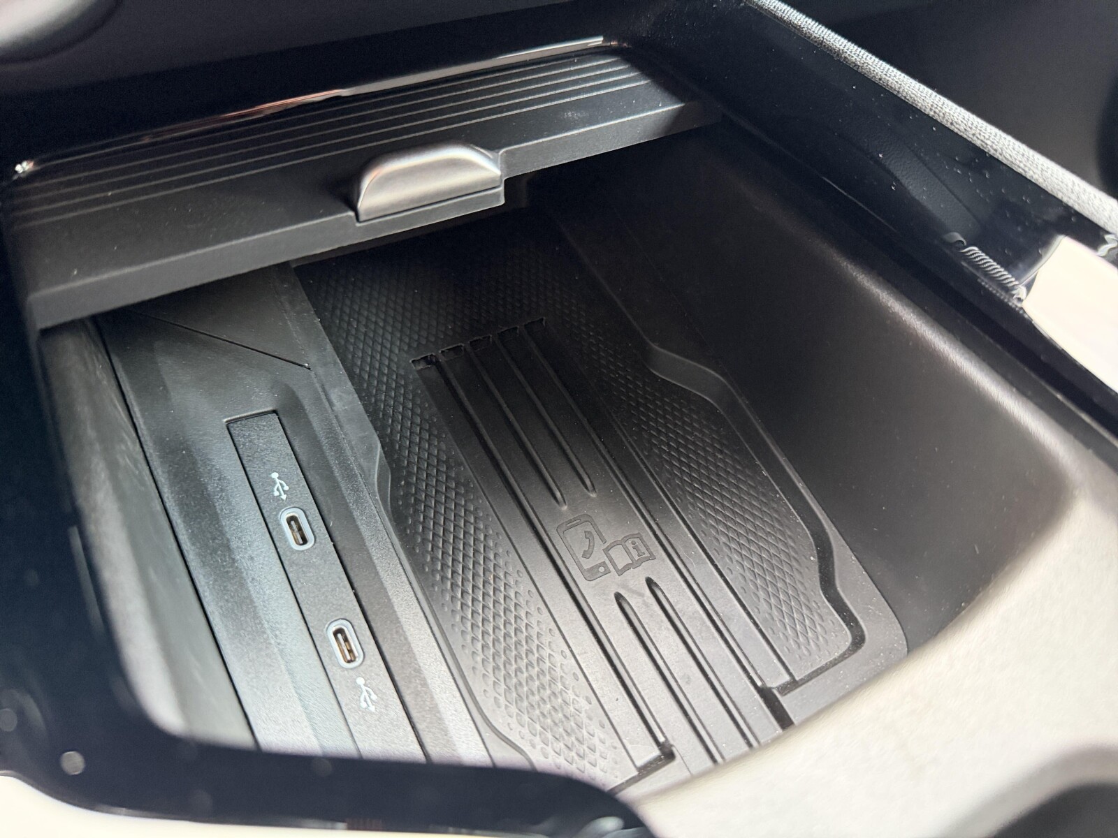Škoda Superb - zdjęcie 23
