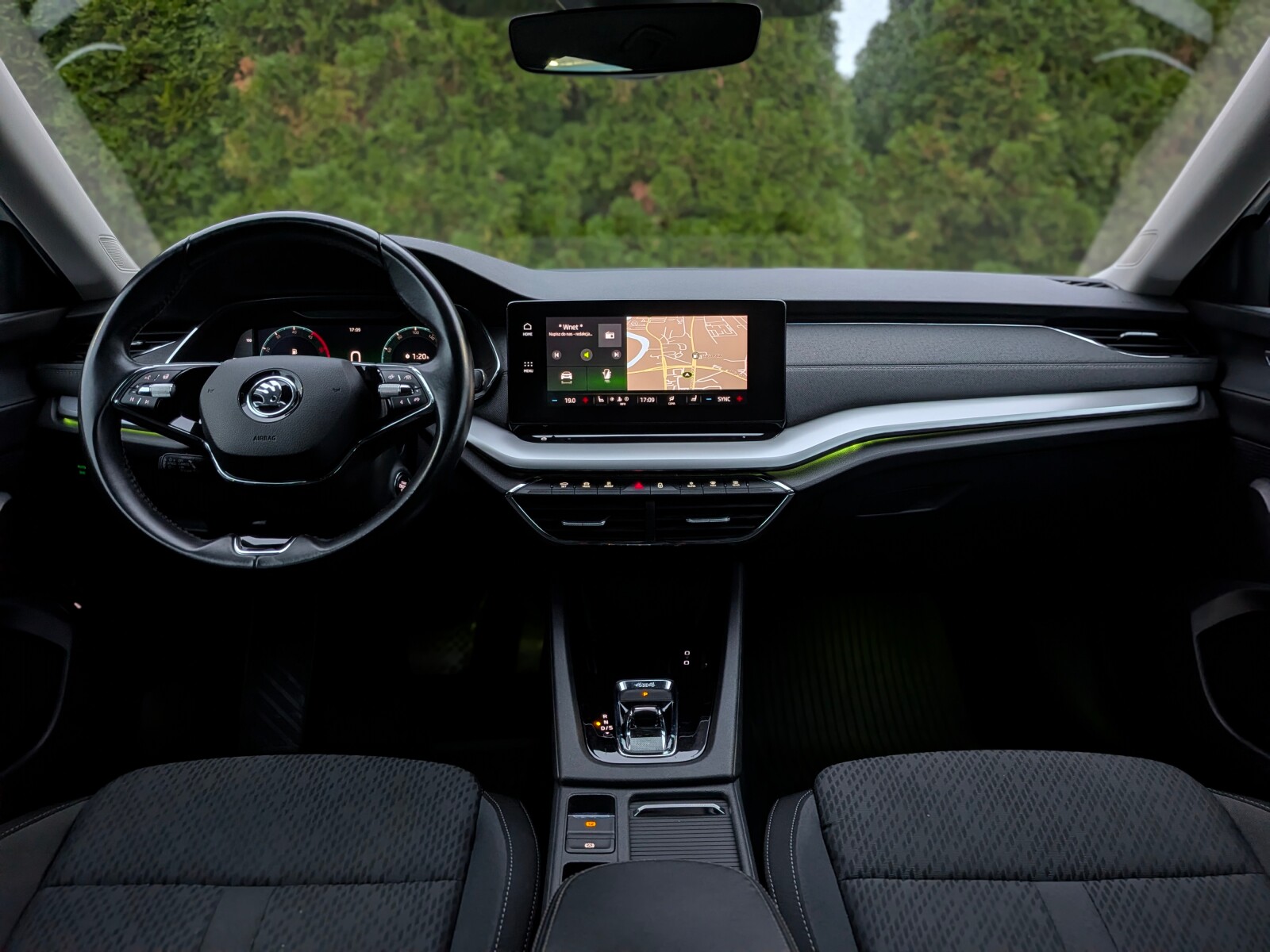Škoda Octavia Combi - zdjęcie 12