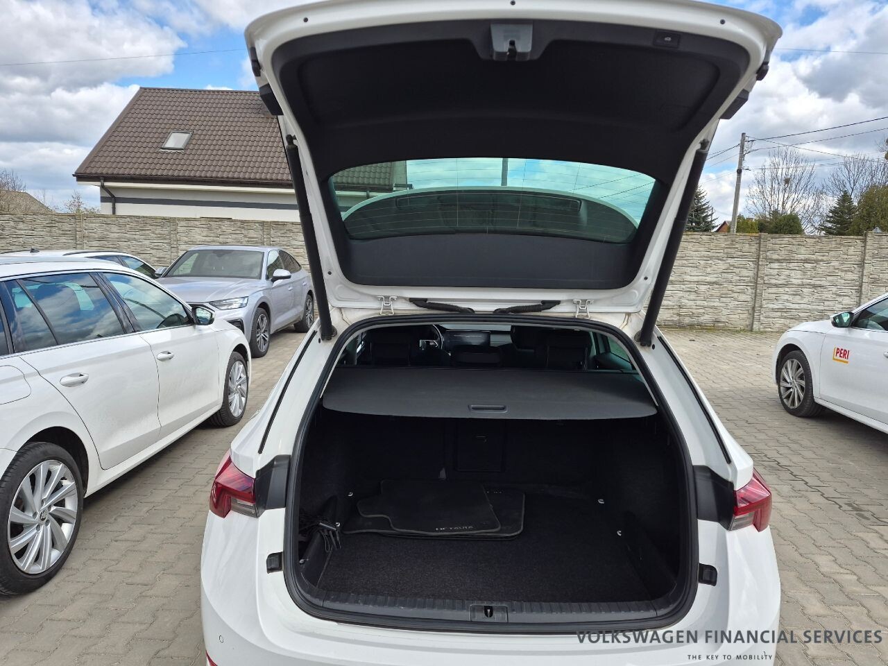 Škoda Octavia Combi - zdjęcie 9