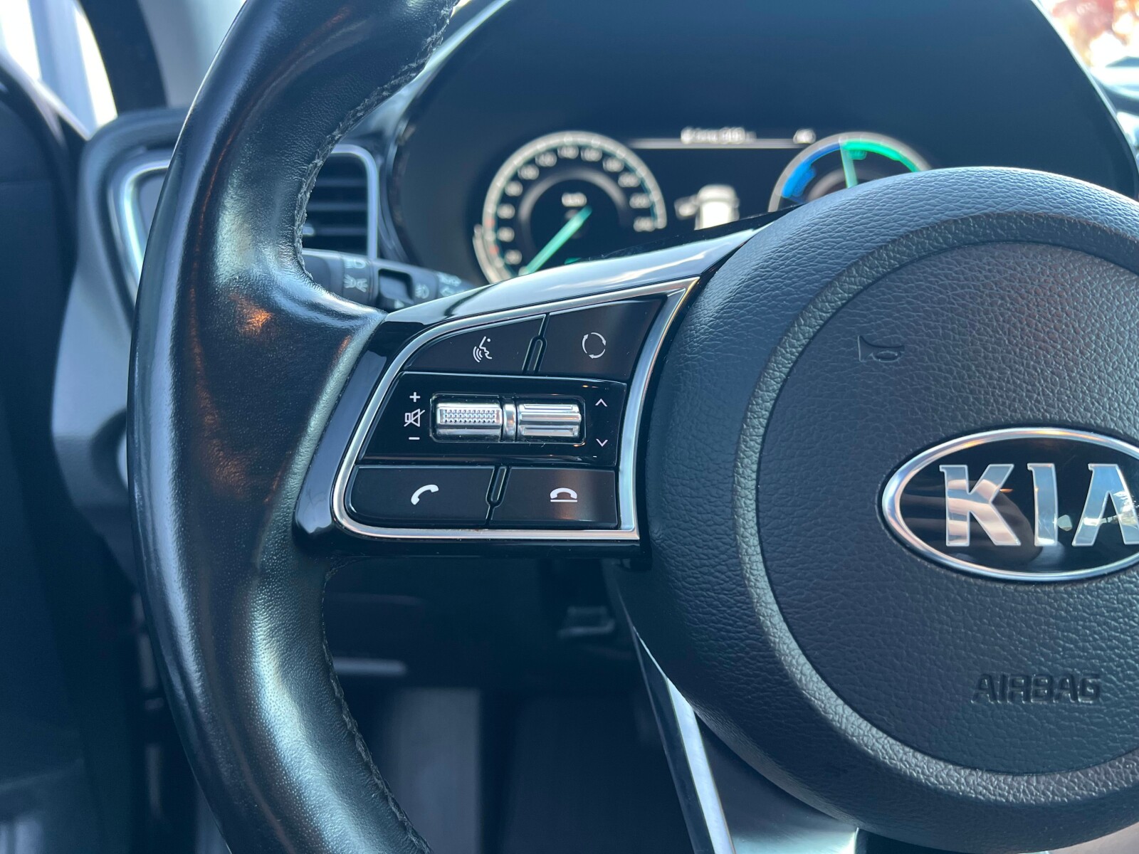 Kia Ceed - zdjęcie 16