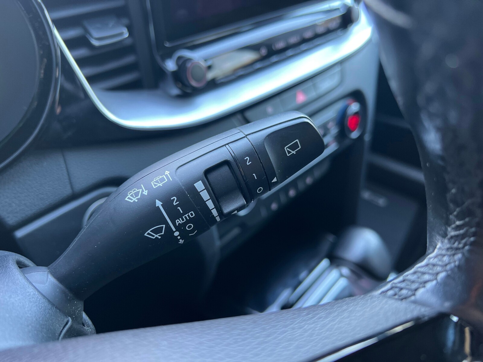 Kia Ceed - zdjęcie 23
