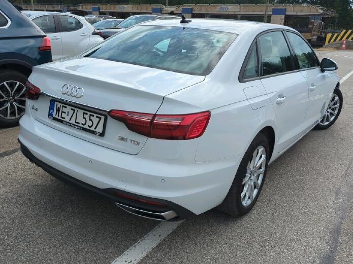 Audi A4 Limousine - zdjęcie 4