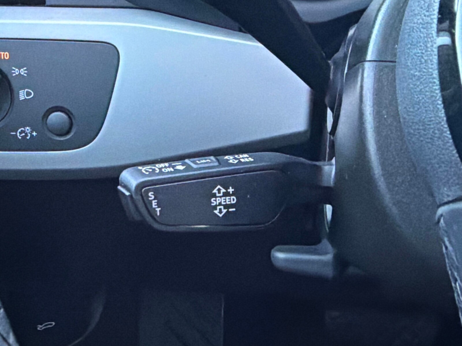 Audi A4 Limousine - zdjęcie 23