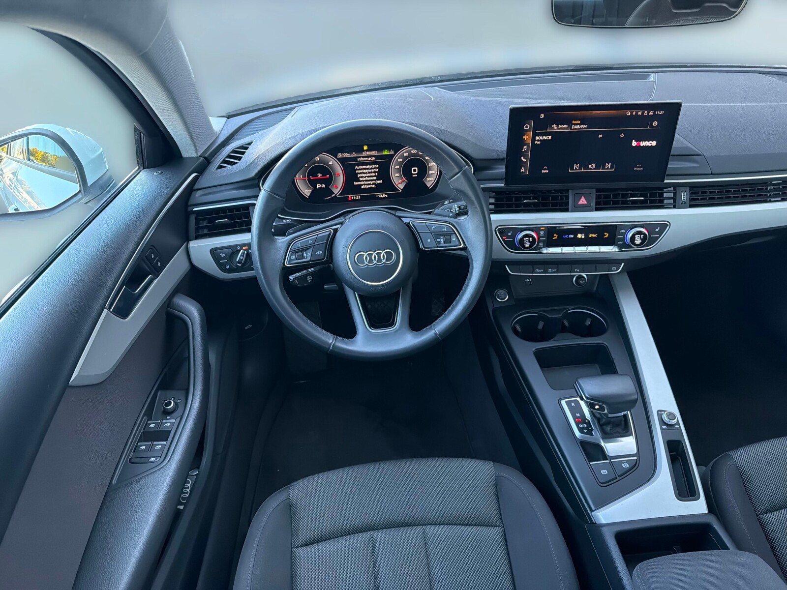 Audi A4 Limousine - zdjęcie 11