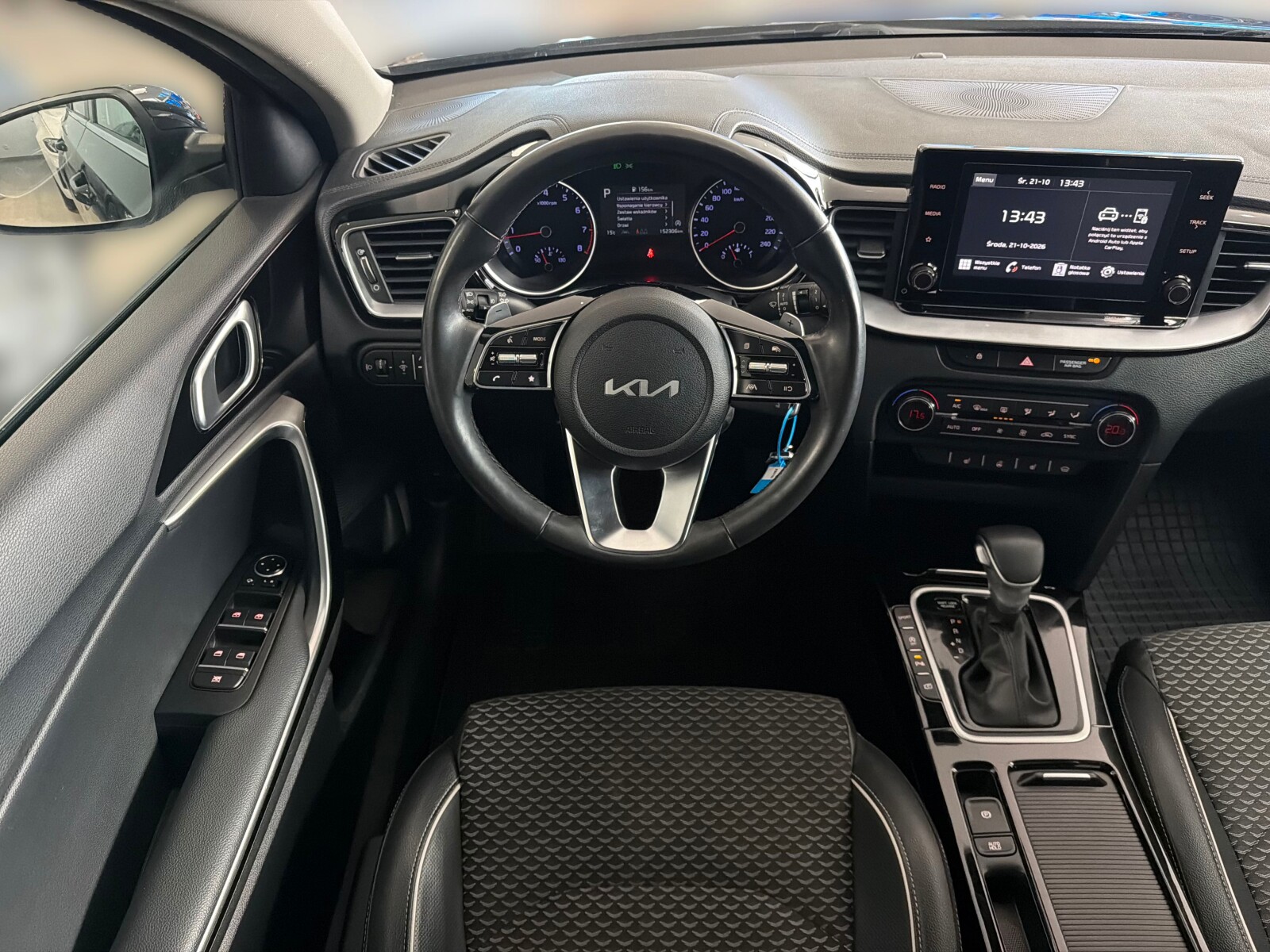 Kia Ceed - zdjęcie 18