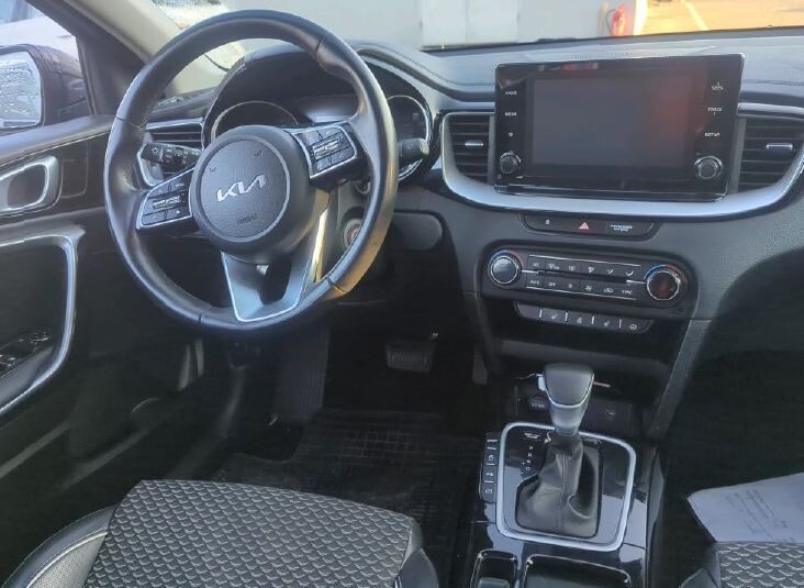 Kia Ceed - zdjęcie 5