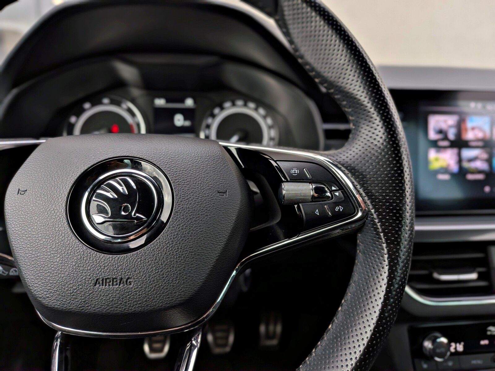 Škoda Kamiq - zdjęcie 18