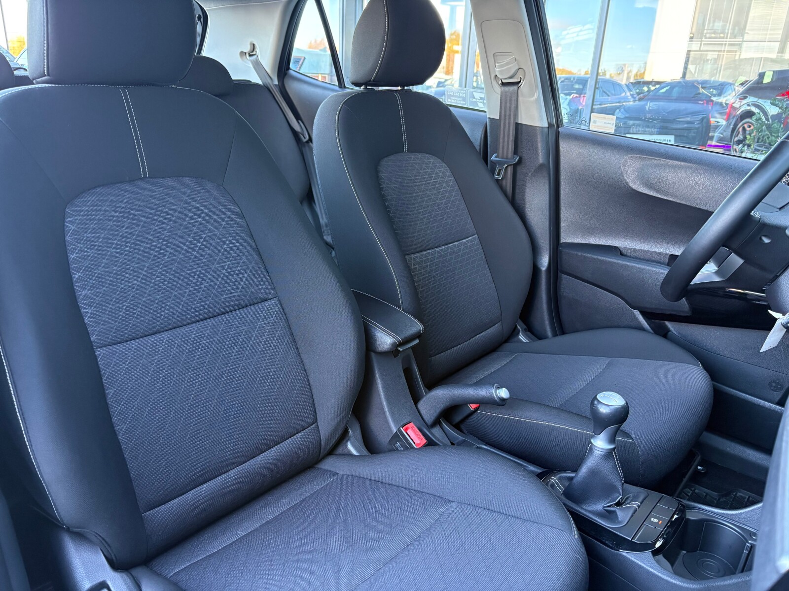 Kia Picanto - zdjęcie 16