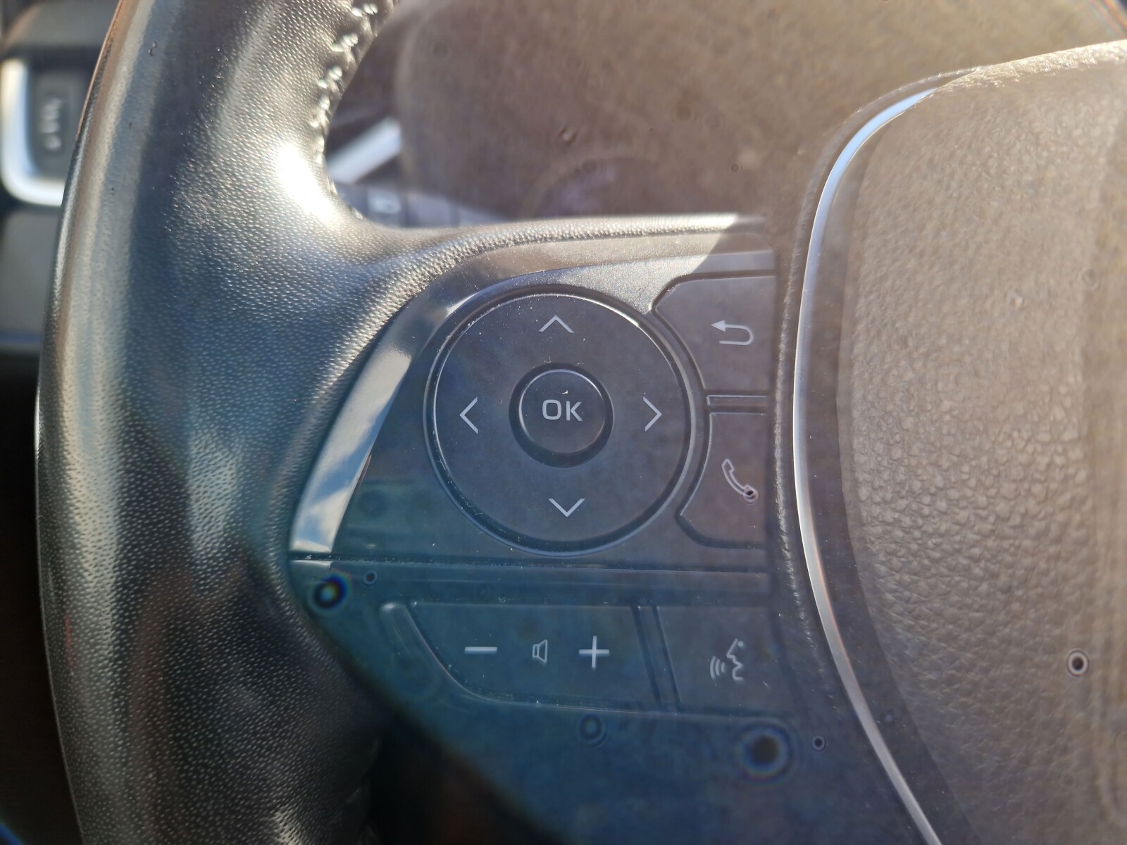 Toyota RAV 4 - zdjęcie 18