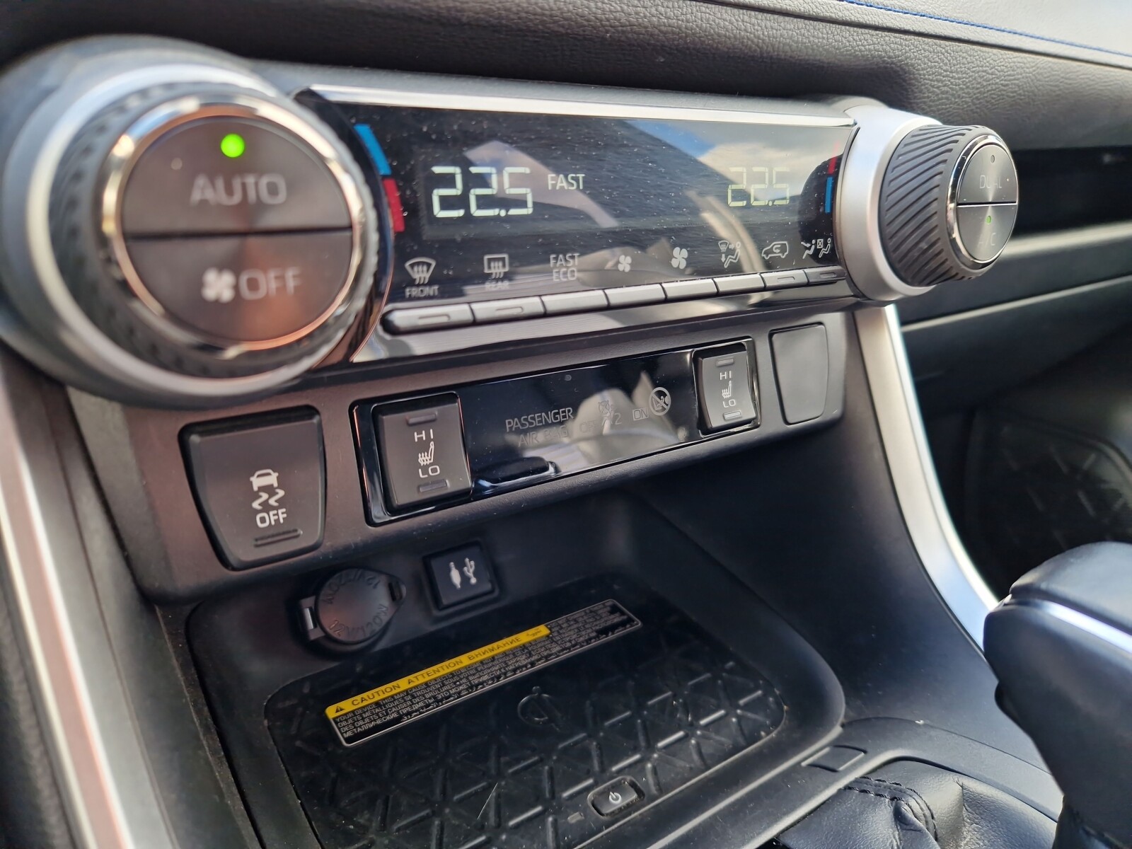 Toyota RAV 4 - zdjęcie 22