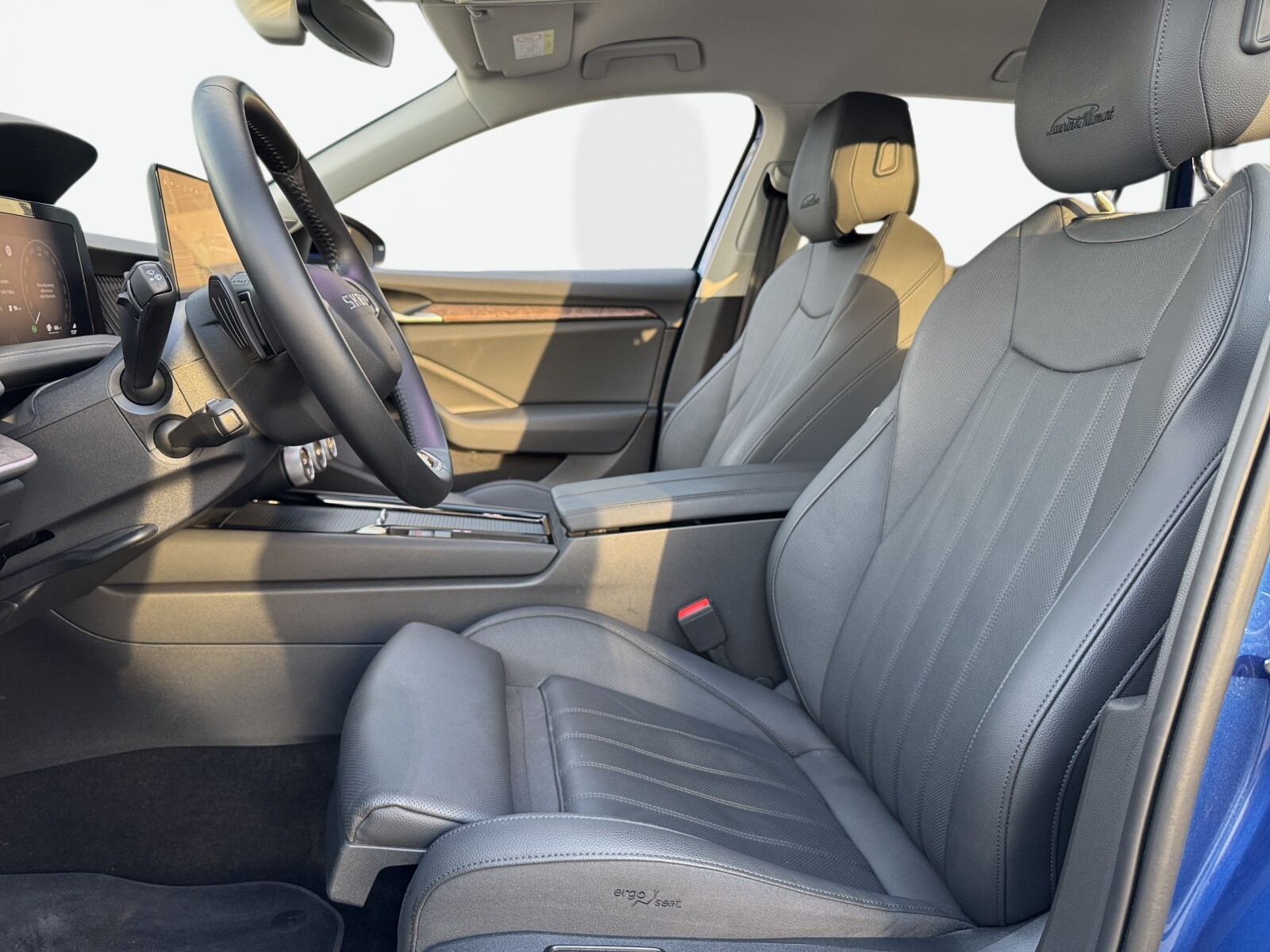 Škoda Superb Combi - zdjęcie 9