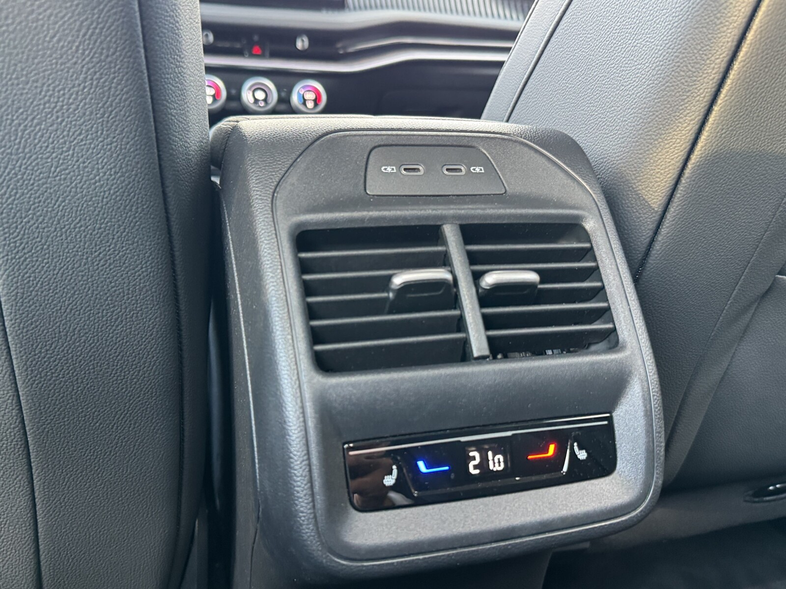 Škoda Superb Combi - zdjęcie 16