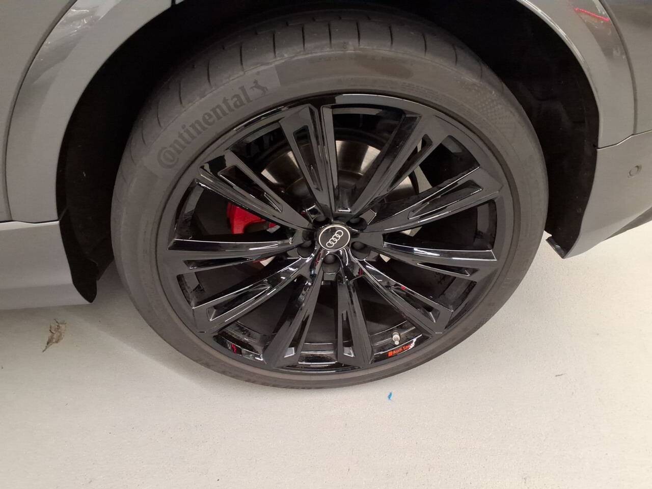 Audi Q8 - zdjęcie 9