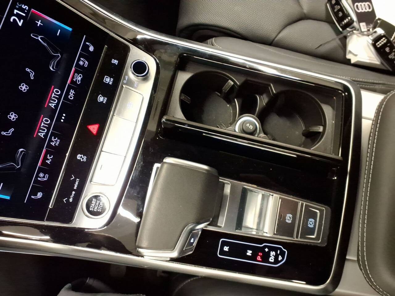 Audi Q8 - zdjęcie 7