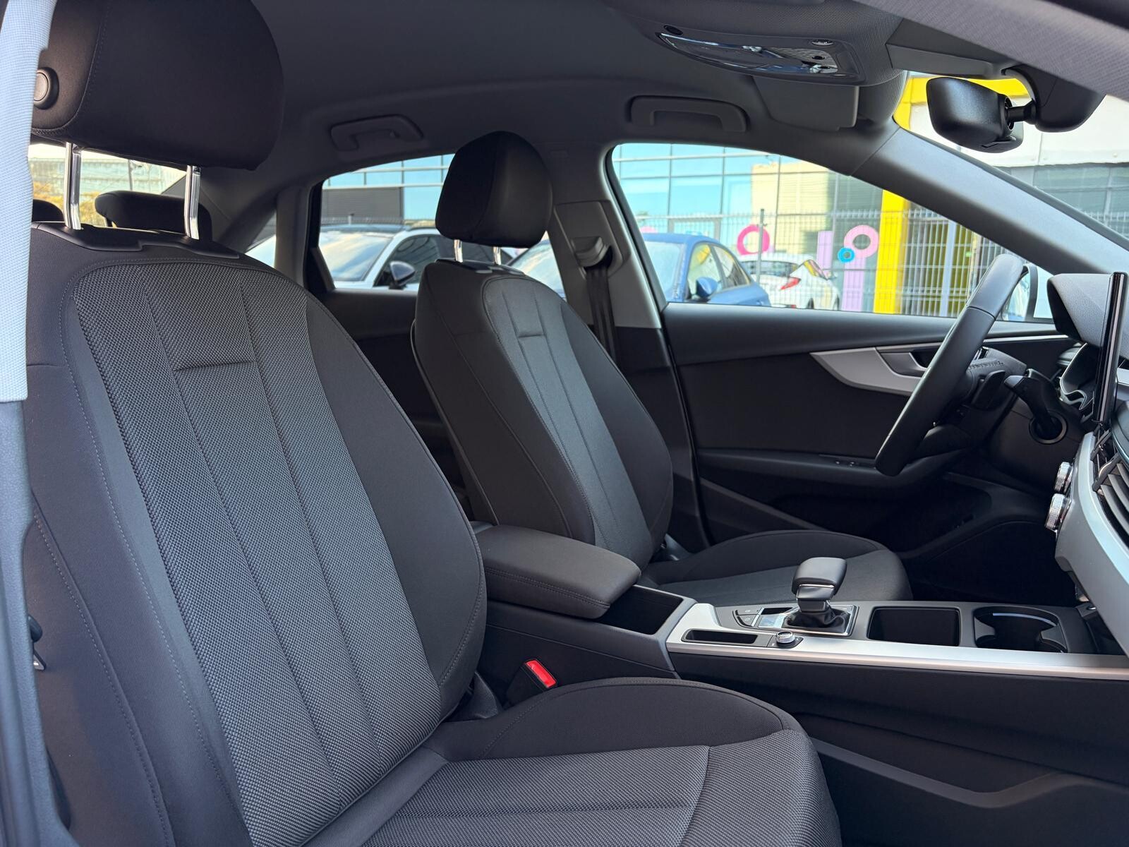 Audi A4 Limousine - zdjęcie 22