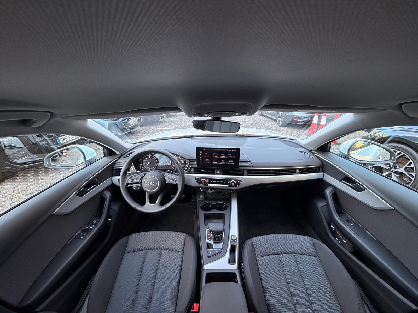 Audi A4 Limousine - zdjęcie 23