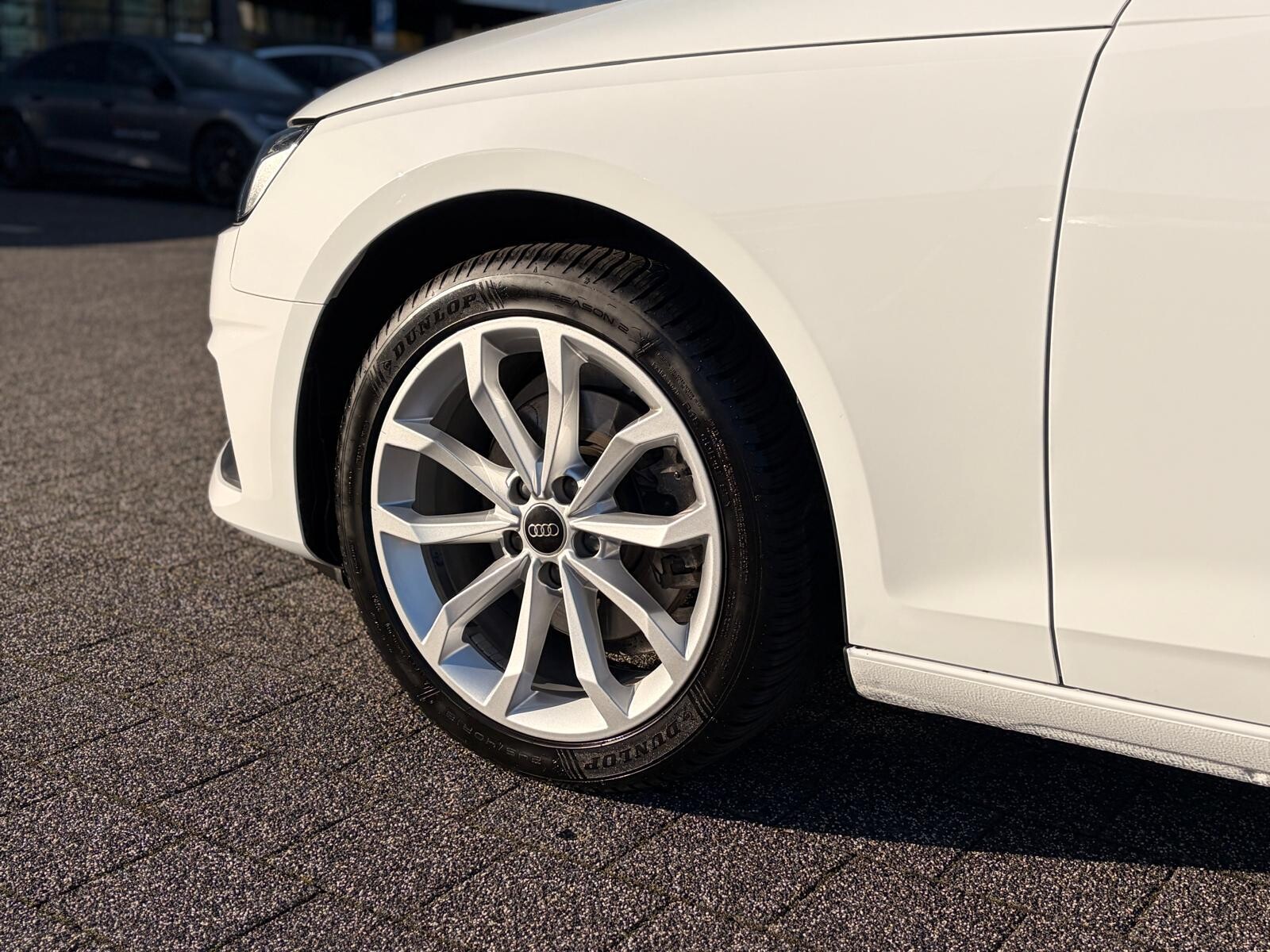 Audi A4 Limousine - zdjęcie 11