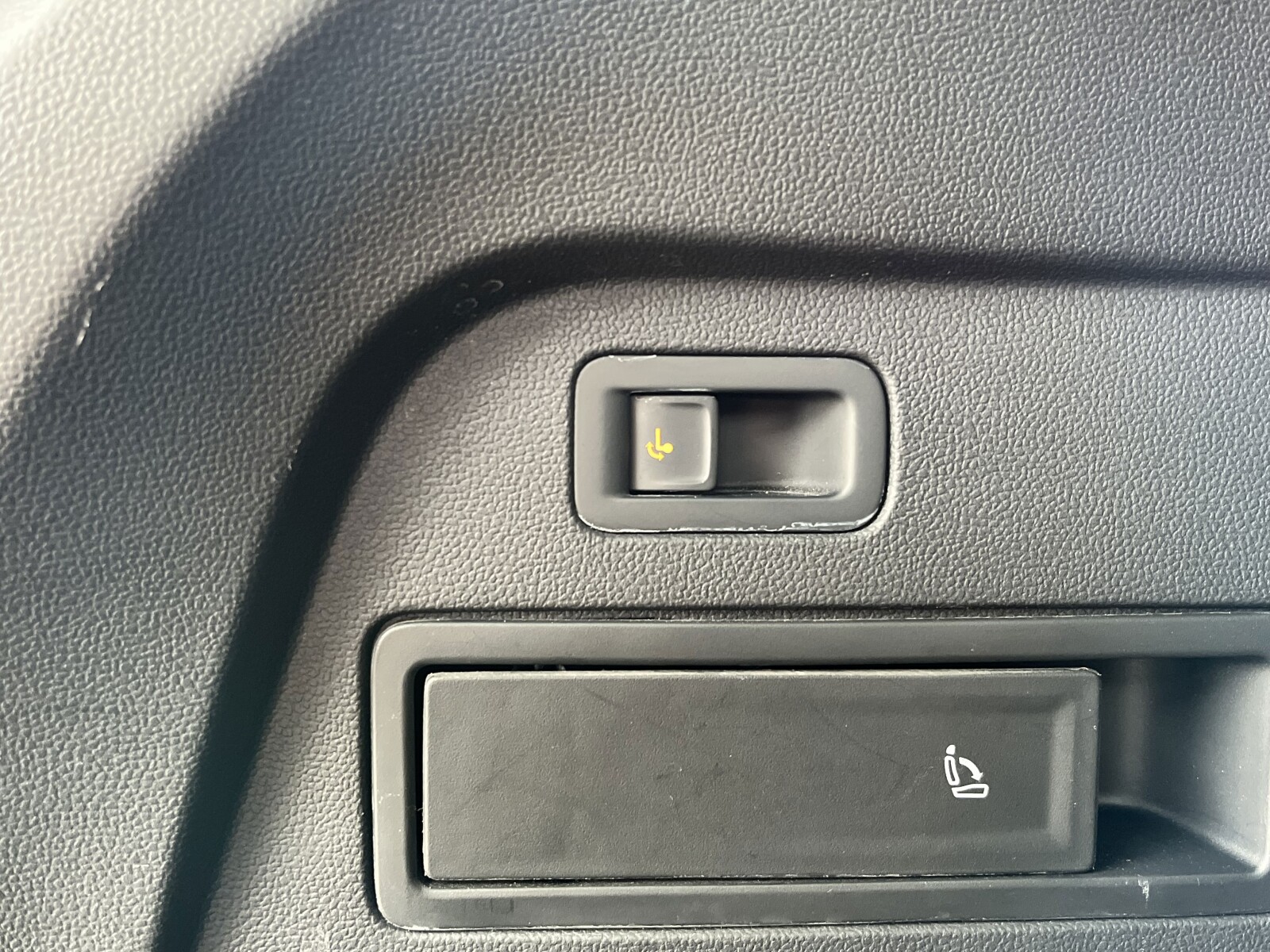 Volkswagen Tiguan Allspace - zdjęcie 17