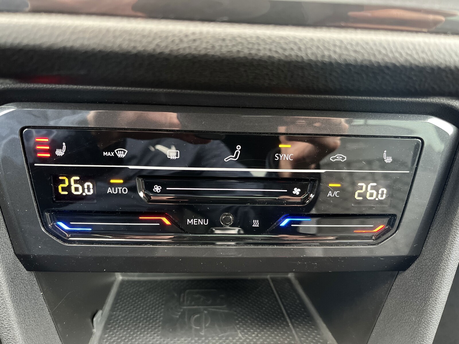 Volkswagen Tiguan Allspace - zdjęcie 27