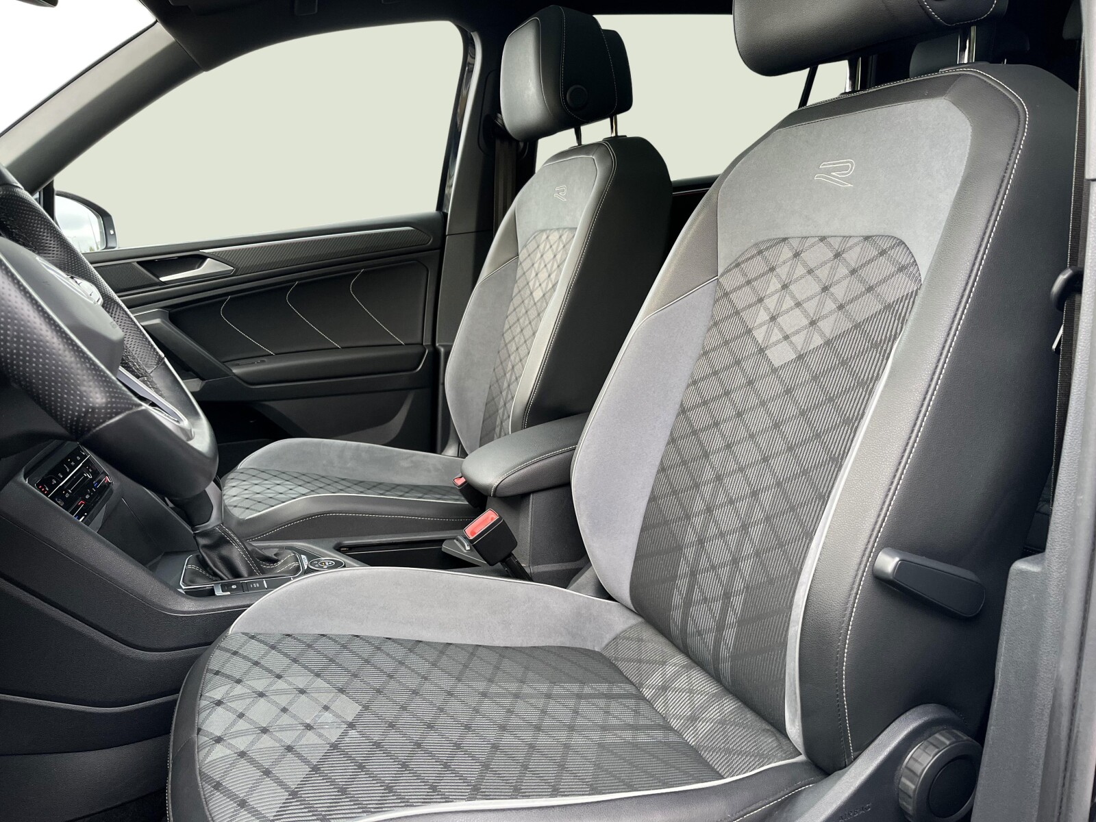 Volkswagen Tiguan Allspace - zdjęcie 12