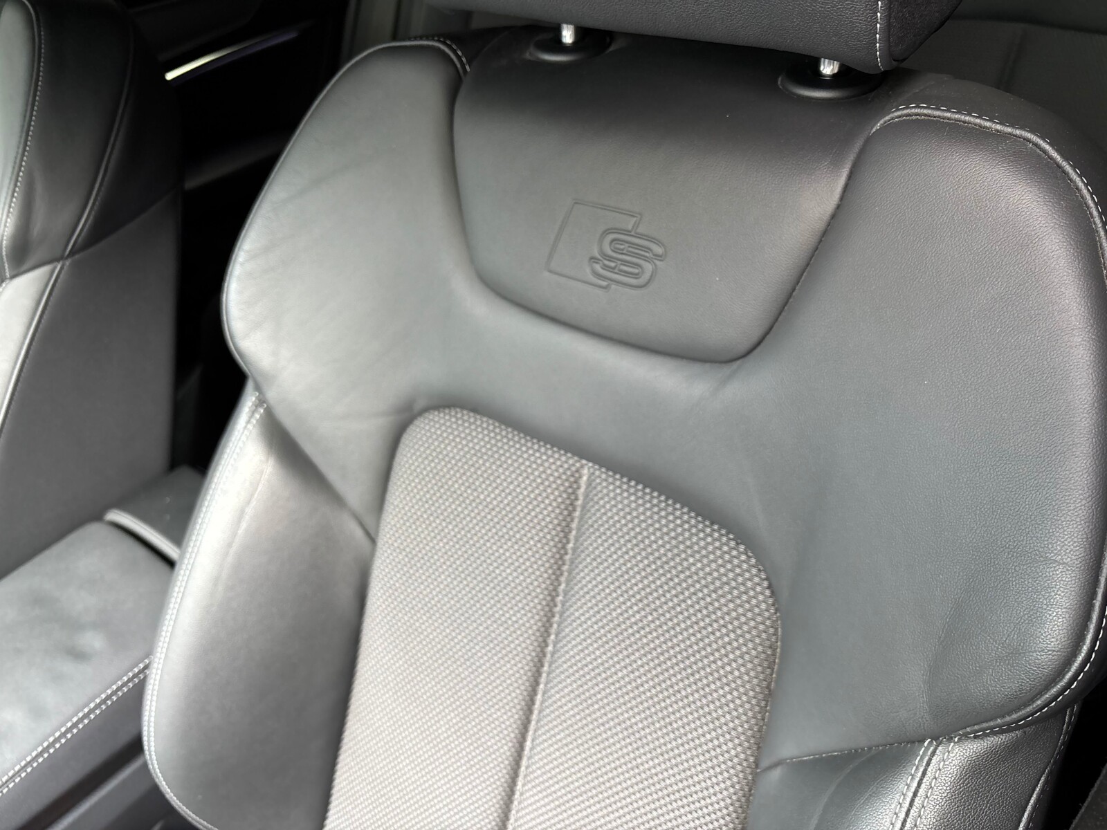 Audi A6 Avant - zdjęcie 29