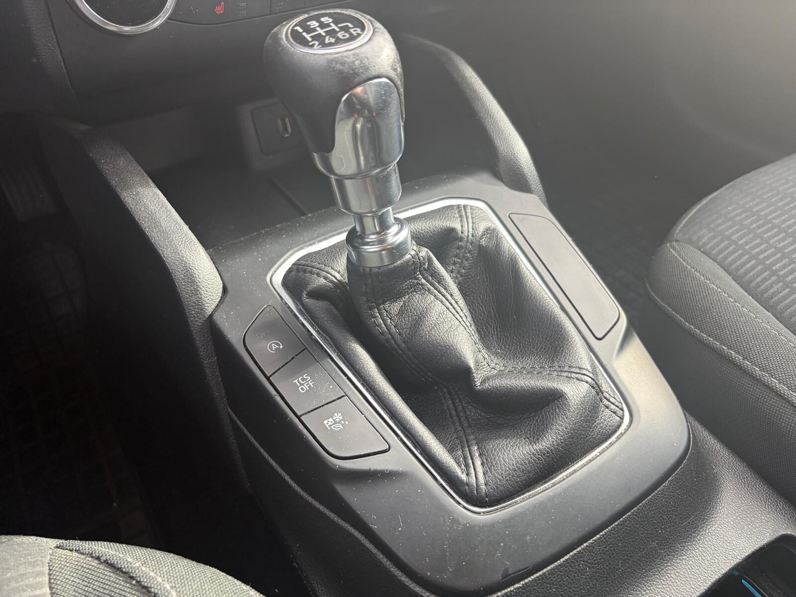 Ford Focus - zdjęcie 4