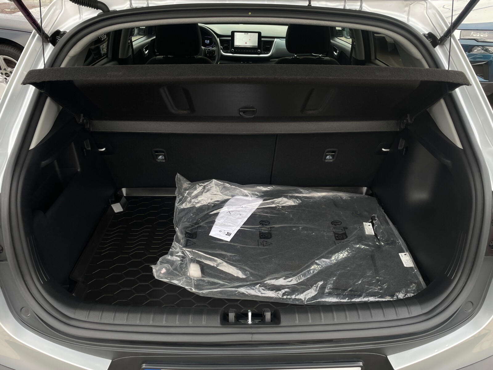 Kia Stonic - zdjęcie 12