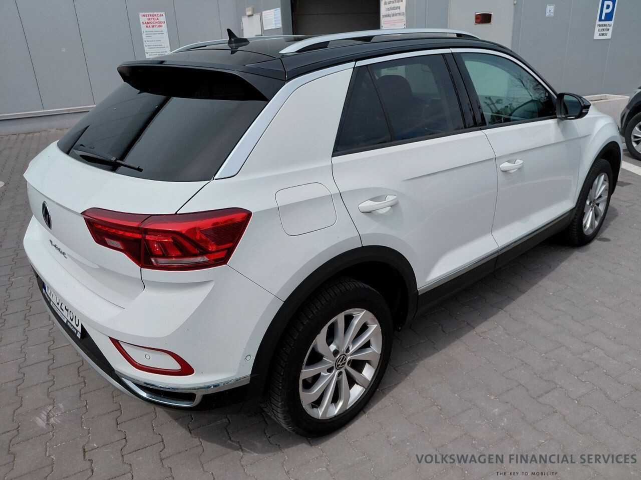 Volkswagen T-Roc - zdjęcie 4