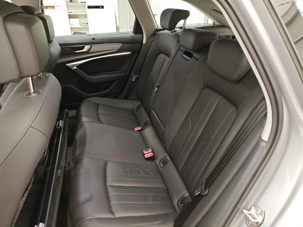 Audi A6 Avant - zdjęcie 10