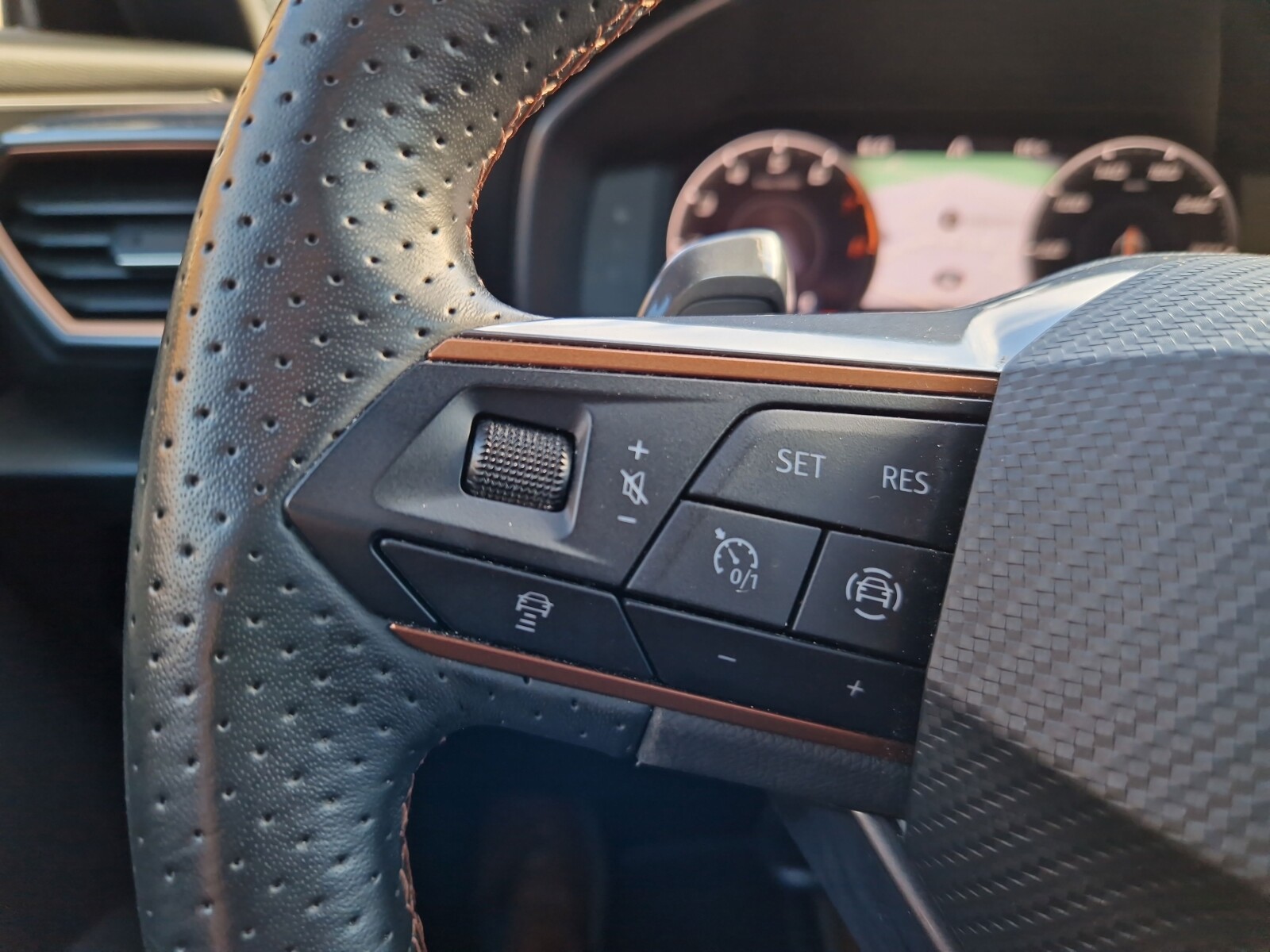 Cupra Formentor - zdjęcie 17