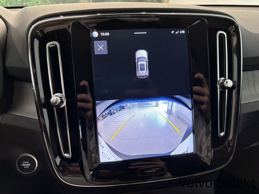 Volvo XC 40 - zdjęcie 11