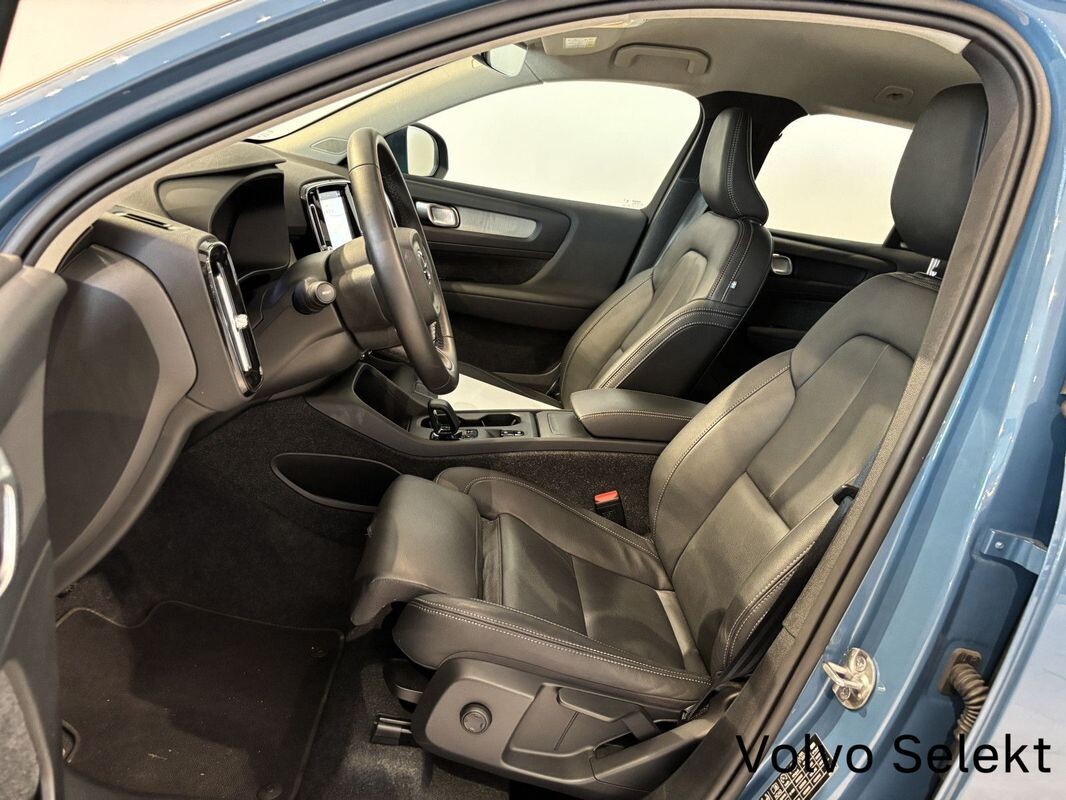 Volvo XC 40 - zdjęcie 8