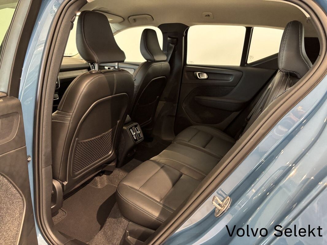 Volvo XC 40 - zdjęcie 15