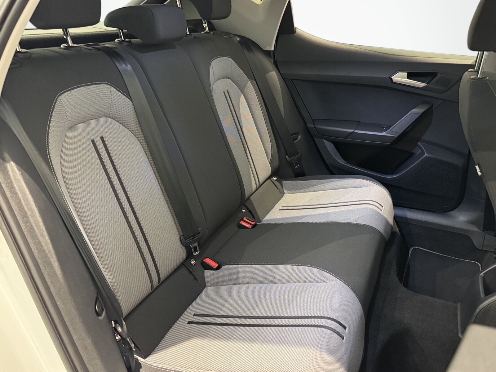 Seat Leon - zdjęcie 15