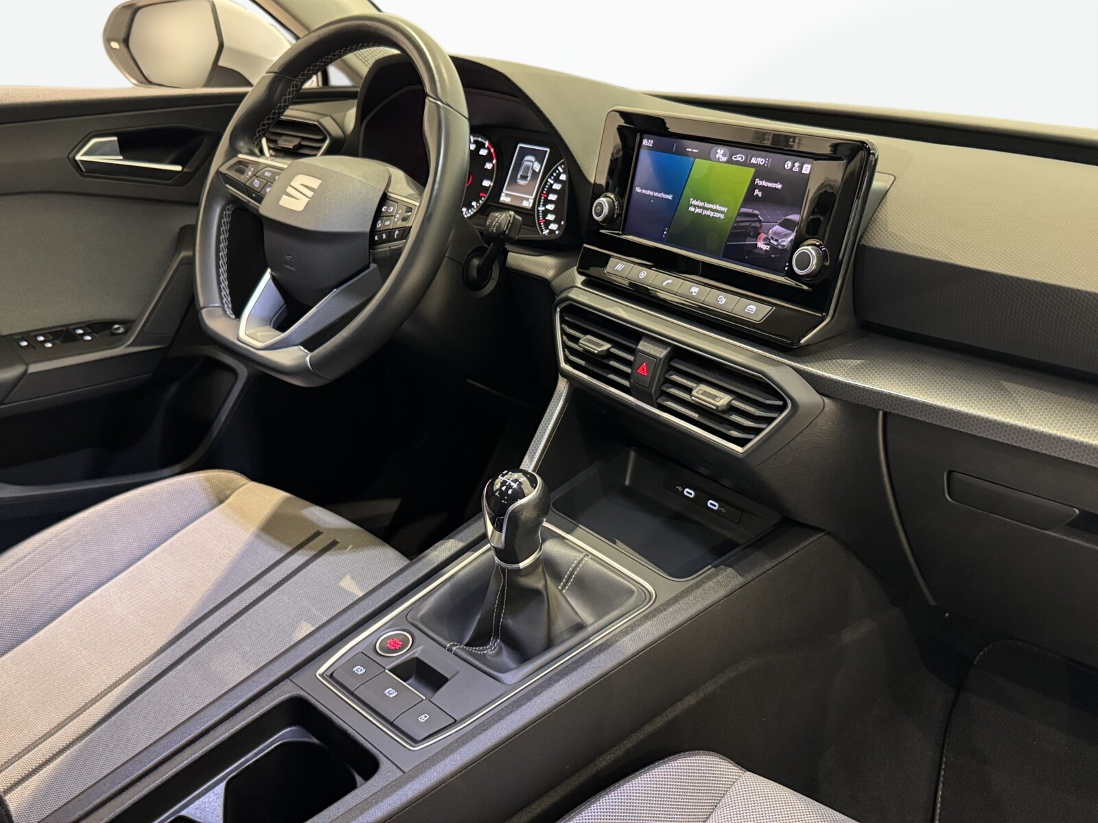 Seat Leon - zdjęcie 18