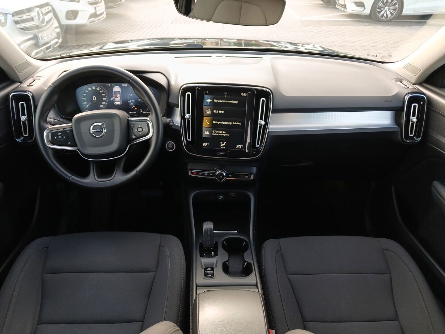 Volvo XC 40 - zdjęcie 9